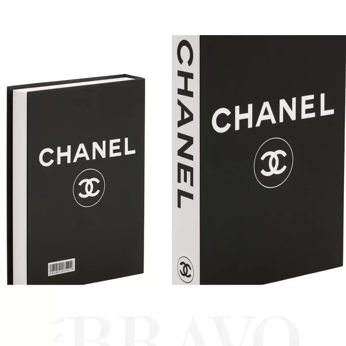 Luxury Fashion Table Books – Decorative Accents for Modern Interiors